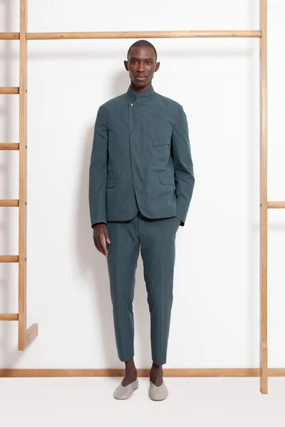 Look 11